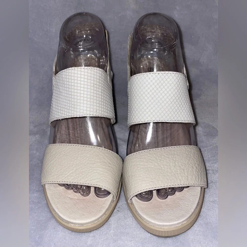 Sorel Women’s Joanie II White/Ivory Textured Wedge Sandals Slingback NL3557-125 - Picture 4 of 11